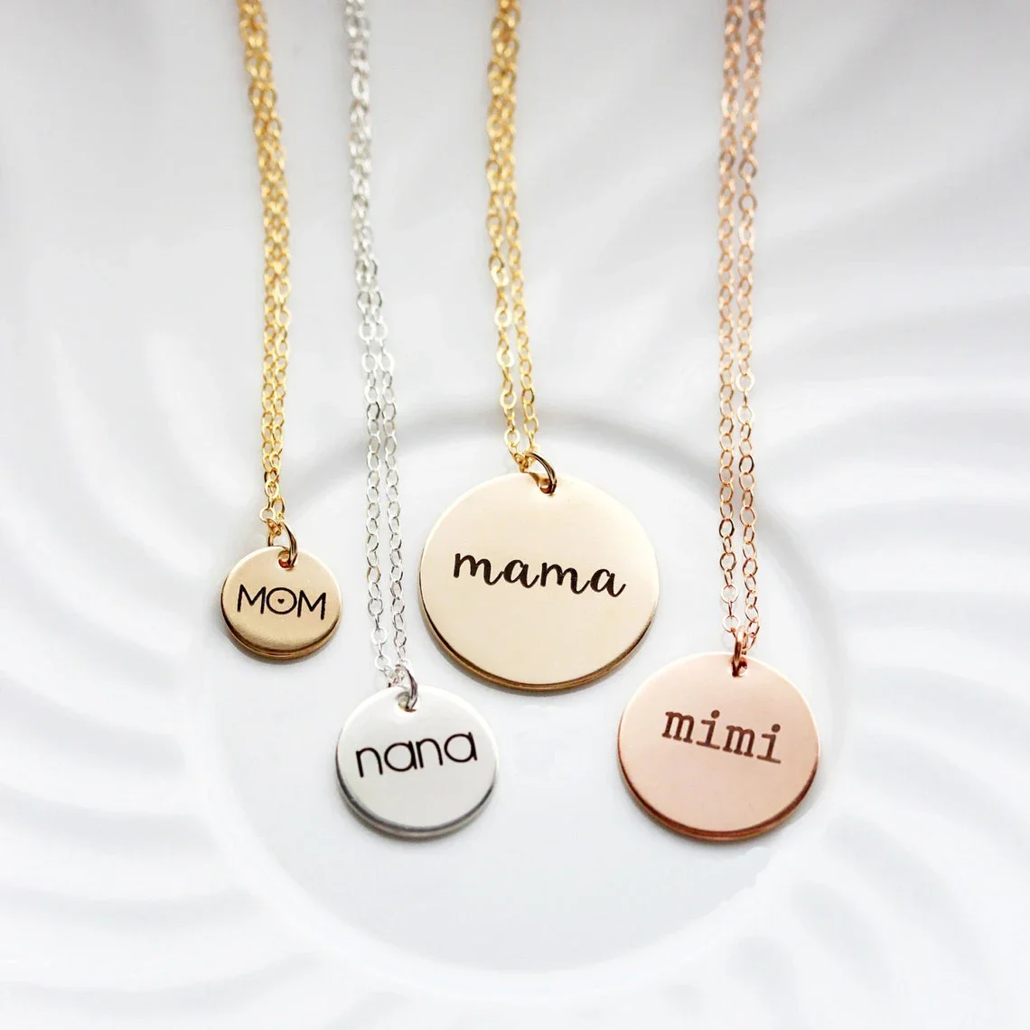 Tùy Chỉnh Khắc Tên Ngày Tròn D - đánh giá và giá Birth Flower Necklace